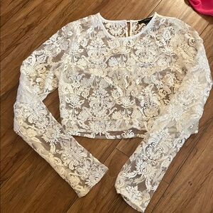 Elegant White Lace Women's Top
